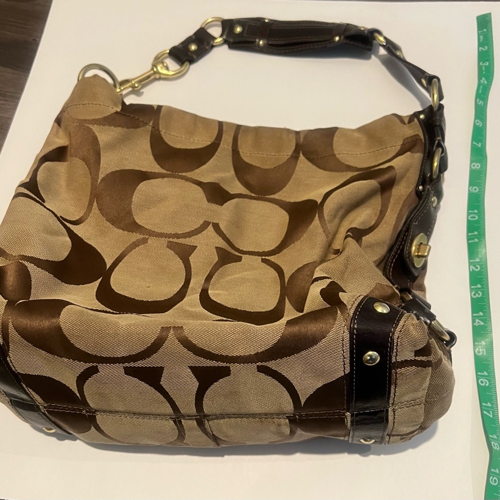 Authentic Distressed Coach 10620 Carly Large Brown Tote Purse Signature Hobo bag